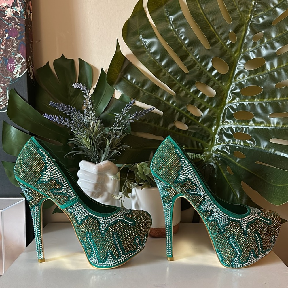 Alba 6.5” Bedazzled Heels Size 8.5 - Picture 7 of 12